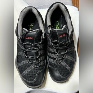 Men’s Kuru tennis shoes